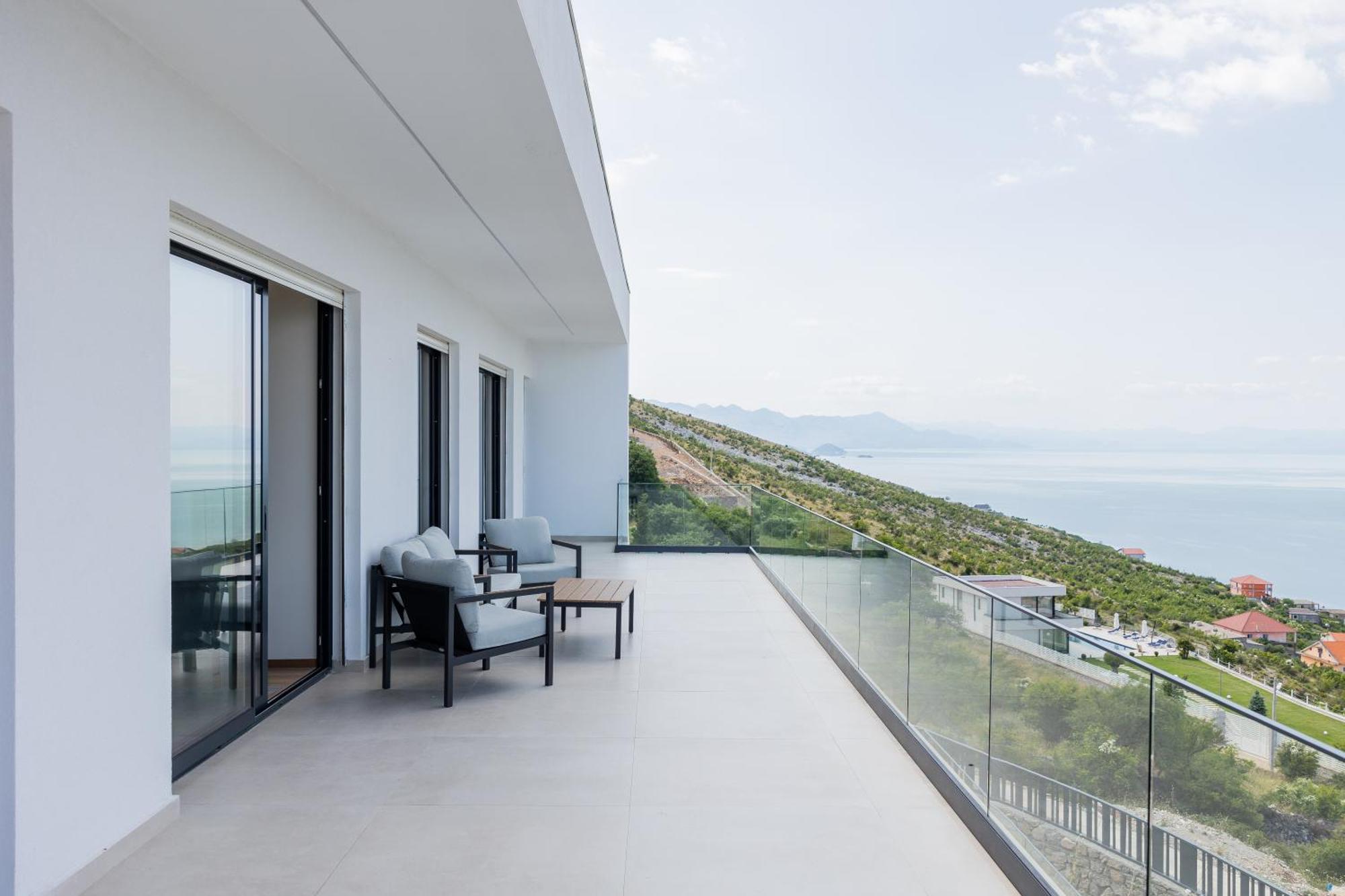 The Luxury Villa Široka Екстериор снимка